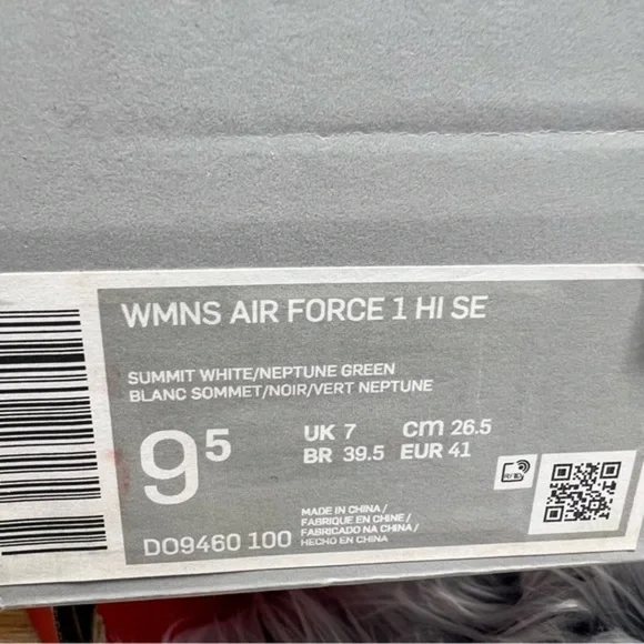 Nike Air Force 1 Hi SE